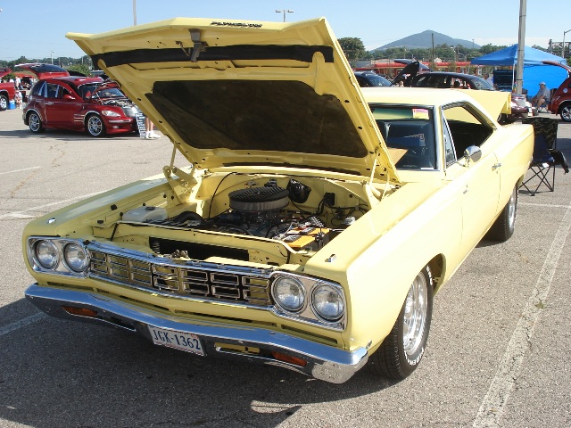 Make Model Plymouth Roadrunner Color Chrome Yellow Year 1968
